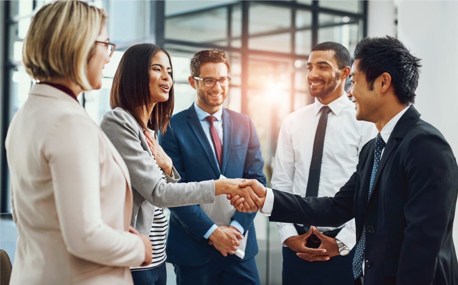 Featured image for post: Tips For Companies To Attract and Retain Employees